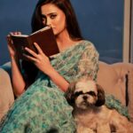 Shweta Tiwari Instagram - Oh my simbu🐶.. You are soooo very cuteee❤️ Clicked by @amitkhannaphotography Styled by @stylingbyvictor @sohail__mughal___ Assisted by @janvijain123 Earring @anthajewels @manalirawat Makeup @dishisanghvii Hair @nidhii.makeovers