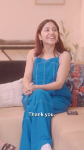 Shweta Tripathi Instagram - Out of excuses? 😵‍💫 Stuck in an awkward situation? 🫤 Left speechless? 🤐 Say it with Oreo. Atleast that’s what I’ve been doing lately! 🙃😅 Go to www.sayitwithoreo.in, ask your question and get Farhan Akhtar to help you out! #SayItWithOreo #collaboration @oreo.india