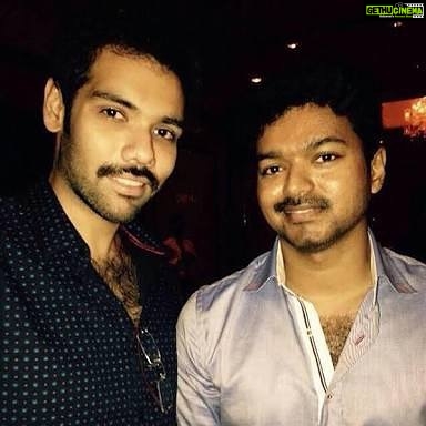 Sibi Sathyaraj Instagram - Wishing our favourite #thalapathy @actorvijay anna a very happy bday and a wonderful year filled with Happiness,Joy and Love🥰💐 #vijay #thalapathyvijay #hbd #hbdthalapathyvijay #leo