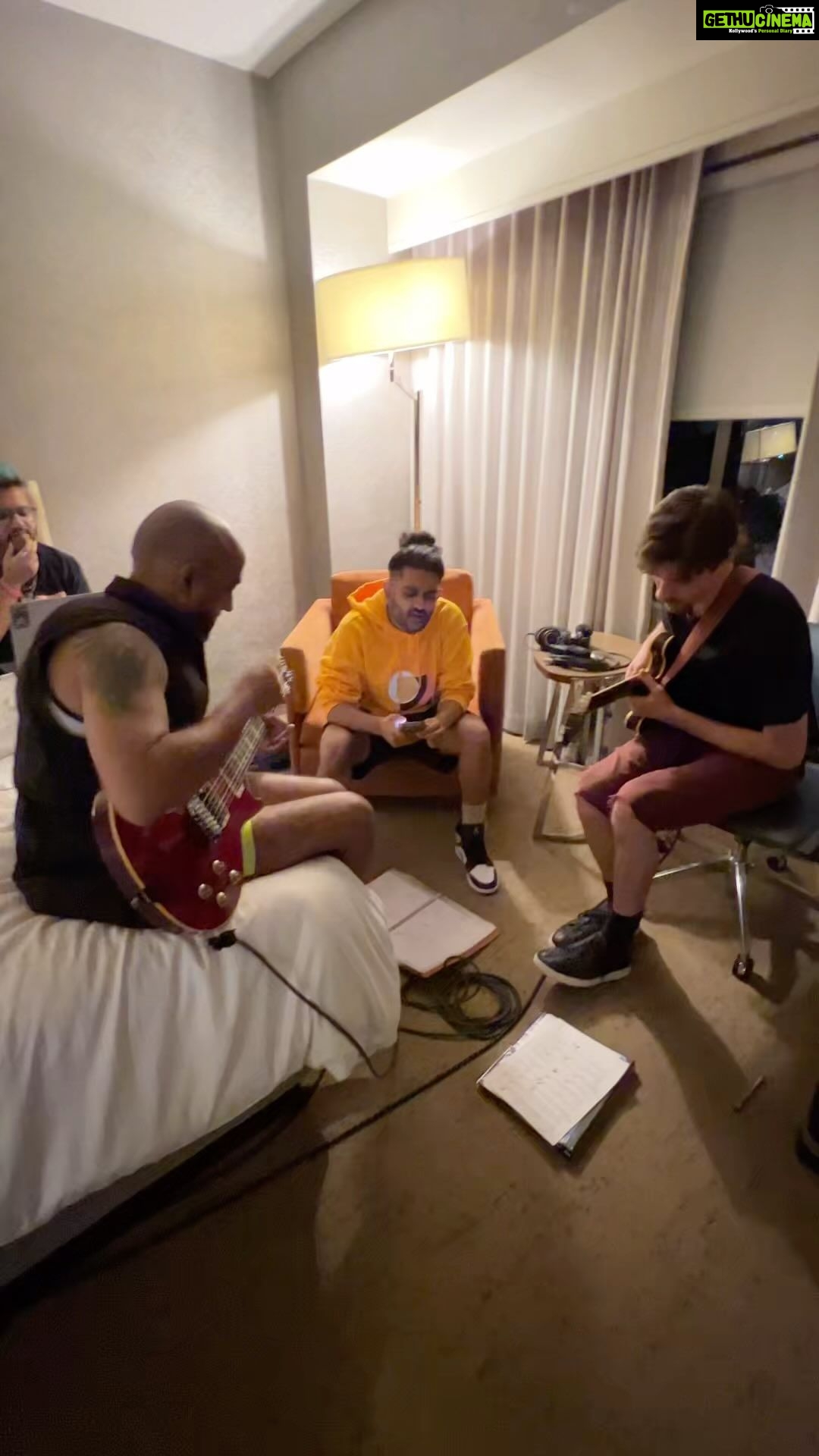 Sid Sriram Instagram - Brothers and I got to Dallas today, vibed to Adiga Adiga a little. I can’t wait to see y’all on Friday at the @curtisculwellcenter (ticket link in bio) @sanjeevtmusic @evanguymandude @hashbass @ramkuu behind the camera @theorganboy @shribalajientertainment All love