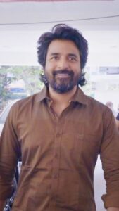Sivakarthikeyan Instagram - The journey of #SK21 begins ❤️❤️❤️
@ikamalhaasan #Mahendran @rajkumarperiasamy @gvprakash #Mahendran @saipallavi.senthamarai @rkfioffl @ladasingh @SonyPicturesin @sonypicsfilmsin @turmericmedia @wacky_godbless @magizhmandram