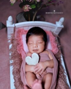 Sneha Sreekumar Instagram - Good Morning with a smile 😍😍😍

📷 @bharitha_photography
#newbornphotography #boy #babyboy #morning #marimayam #mandothari