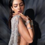 Sobhita Dhulipala Instagram - Fun night closing the show for @rohitgandhirahulkhanna at India couture week with the most charming @ishaankhatter for company!