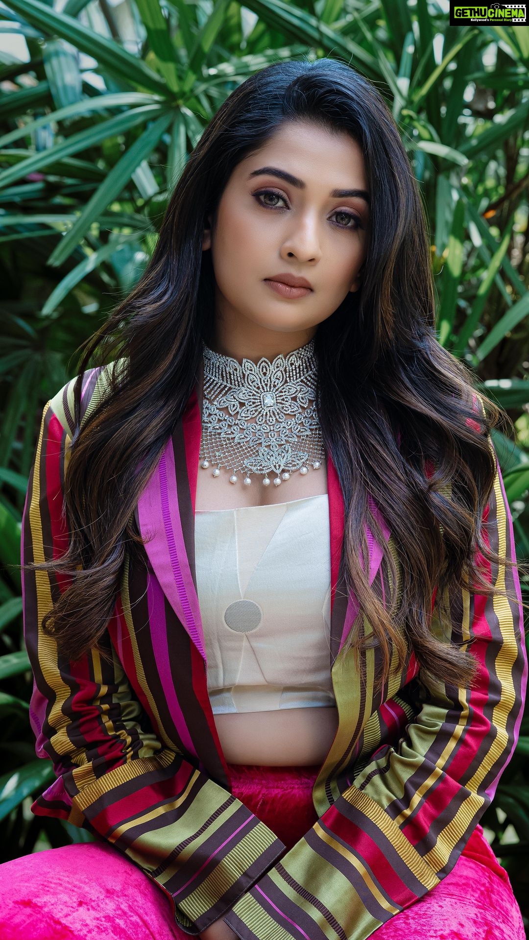 Sonal Monteiro Instagram - 🌸 Costume - @tvarusstudio Makeup - @ganesh_makeover Hair - @makeover_by_praveen Magically clicked by @the_eyecapture Ast by @_karthi_0_7 Location - @shoot_in.official … #sonalmonteiro #photoshoot #exclusive_shots #kfi