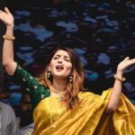 Sonalee Kulkarni Instagram – Guess the song …🎶 

Sari by @zartaricouture 
#candid #pictures #onstage #sonaleekulkarni #dahihandi #marathimulgi #sarees #gold
#instagram #instagood #style
#marathisong #lovefordance