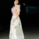 Sonalee Kulkarni Instagram - 🌸 Sunday love 💕 #sonaleekulkarni #saregamalittlechamps Outfit @labelyogitakadam Photographer @sanjaymandre