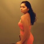 Sonalee Kulkarni Instagram – ☄️
#newme 
#sonaleekulkarni

Stylist @sshorewala
Photogrpher @robotboy2400
MHUA @m.u.a_pradnya 
Outfit @aciddresses
Assist Designer @designerkaran88
Location @ssfashionstudiobyshrreeya