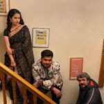 Sonalee Kulkarni Instagram – Trust me it’s the stripes … 🫣

#AnayaPandit #DateBhet #outnow
On @primevideoin #sonaleekulkarni