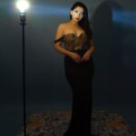 Sonalee Kulkarni Instagram - When the fire inside you burns brighter than the fire around you 🔥 Stylist @sshorewala Photogrpher @robotboy2400 MHUA @m.u.a_pradnya Outfit @aciddresses Assist Designer @designerkaran88 Location @ssfashionstudiobyshrreeya #sonaleekulkarni #blacklady #fire #womaninblack #newphotoshoot SS Fashion Studio by Shrreeya Shorewala sshorewala