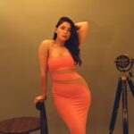 Sonalee Kulkarni Instagram – ☄️
#newme 
#sonaleekulkarni

Stylist @sshorewala
Photogrpher @robotboy2400
MHUA @m.u.a_pradnya 
Outfit @aciddresses
Assist Designer @designerkaran88
Location @ssfashionstudiobyshrreeya