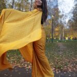 Sonalee Kulkarni Instagram – 💛 for🥻 

#AnayaPandit from #DateBhet
out soon on #AmazonPrimeVideo ! 

#sonaleekulkarni #yellow #sari #sarilove #saree #marathimulgi #marathi #cinema
