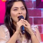 Sonalee Kulkarni Instagram - तमाम रखुमाईंना सलाम 🙏🏻 #sonaleekulkarni #saregamalittlechamps #rakhumai