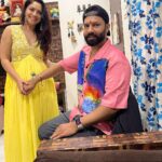 Sonalee Kulkarni Instagram - Family ties 🌸 #rakshabandhan 2023 ! #familytime #rakhispecial #sonaleekulkarni #atulkulkarni #atharvakulkarni #anirudhcherekar #poojarao #aaryarao #family #cousins P.S. missing @rohitkulkarni9 @abhi_kulkarni98 @rohan_kulkarni__