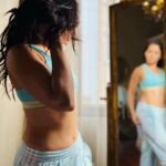 Sonalee Kulkarni Instagram – Post workout jazz 🎶 

#sundayworkout #sunday #workout #postworkout #sonaleekulkarni #fun
#mirror #photoshoot