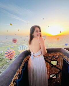 Sonalee Kulkarni Instagram - Bucket list ✔️ and how 🎈

#sonaleekulkarni #cappadocia #birthdaytrip #bucketlist #birthdaypact with @kb_keno #turkey #kapadokya #traveller