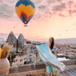 Sonalee Kulkarni Instagram - She dreamt she could fly 🎈 And she chose a sari as her wings! #sonaleekulkarni #hotairballoon #cappadocia #dreamcometrue #bucketlist Photographer @mervekansuphotographer Location @sultan_cave_suites Assisted by #Ali and @kb_keno Sultan Cave Suites, Goreme, Cappadocia, Turkey