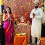 Sonalee Kulkarni Instagram – तुकोबाप्पा 🙏🏻

माझा बाप्पा …माझा तुकोबा 🙏🏻

#sonaleekulkarni #ganeshotsav #ganpatibappamorya #majhabappa #ganeshchaturthi #marathimulgi 

Paithani decor @navinyas_handloom 
Ukadiche modak @sanvaaronlineshopee Pune, Maharashtra