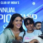 Sonali Kulkarni Instagram - Few weeks ago I was invited to this unique ‘Annual championship cat show’ 🤩 The place was filled with beautiful meows, stunning cats and cute kittens 🐱 🐈‍⬛ There were many proud cat families who wanted their cat to get clicked with me and Kaveri 🥰 Congratulations to the winners 😍 and participants as well.. Kudos to the organisers, @droolsindia , @signaturepetfoods and @felineclubofindia for putting up a beautiful cat show. The event was exceptionally non chaotic, well disciplined. They took really good care of most important thing - our dear tails 🐈 Really looking forward to attending this show wherever it happens next , anywhere in India or abroad. More power to the entire team ! Thank you Drools for wonderful treats, Sparkle relished all 🐱 Needless to say Kaveri enjoyed this the most, she was the happiest. She rarely accompanies me to my events but this was something I got to attend because of her. Thank you Kaveri for introducing me to the world of cats 🐱 😻 Mumbai - मुंबई