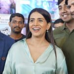 Sonali Kulkarni Instagram - Few weeks ago I was invited to this unique ‘Annual championship cat show’ 🤩 The place was filled with beautiful meows, stunning cats and cute kittens 🐱 🐈‍⬛ There were many proud cat families who wanted their cat to get clicked with me and Kaveri 🥰 Congratulations to the winners 😍 and participants as well.. Kudos to the organisers, @droolsindia , @signaturepetfoods and @felineclubofindia for putting up a beautiful cat show. The event was exceptionally non chaotic, well disciplined. They took really good care of most important thing - our dear tails 🐈 Really looking forward to attending this show wherever it happens next , anywhere in India or abroad. More power to the entire team ! Thank you Drools for wonderful treats, Sparkle relished all 🐱 Needless to say Kaveri enjoyed this the most, she was the happiest. She rarely accompanies me to my events but this was something I got to attend because of her. Thank you Kaveri for introducing me to the world of cats 🐱 😻 Mumbai - मुंबई