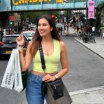 Sonnalli Seygall Instagram - *Throwback alert* Last Sunday I was in Camden market 🫶 Oh bless you modern science that we can travel countries In a matter of hours and then experience them later, whenever! #Grateful That’s the pro of it all. The biggest con for me personally is being so obsessed by it that we forget to live in the moment! #mindfulmoments Travel tip- This is a must do when in #london ! #CamdenMarket is so charming with the most quaint boutiques and the best food variety ever 🤤 Happy Sunday y’all ❤️ #sundaymotivation #throwback #londondiaries #travelgirl #traveltips #travelwithsonnalli #thingstodoinlondon #sundayfun