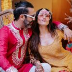 Sonnalli Seygall Instagram - Mehendi, Madness & Magic ❤️ #AsheshFoundSona week!