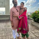 Sonnalli Seygall Instagram - Vakratunday Mahakaya 🙏 May Lord Ganesha remove all obstacles in your path of abundance ❤️ Jai Shree Ganesh #ganpatibappamorya 🧿