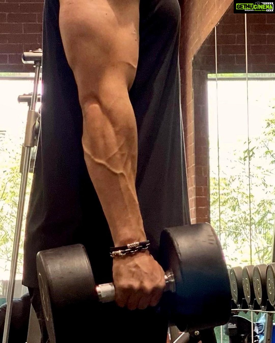 Sooraj Pancholi Instagram - #Consistency is key.