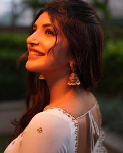 Sreeleela Instagram - Feeling the hour 🧡
.
.
.
.
.
.
.
.
📸- @stories_of_cnu 
👗- @kanakadharadesigns
💄 - @makeupbyharika 
Hair - @koduruamarnath