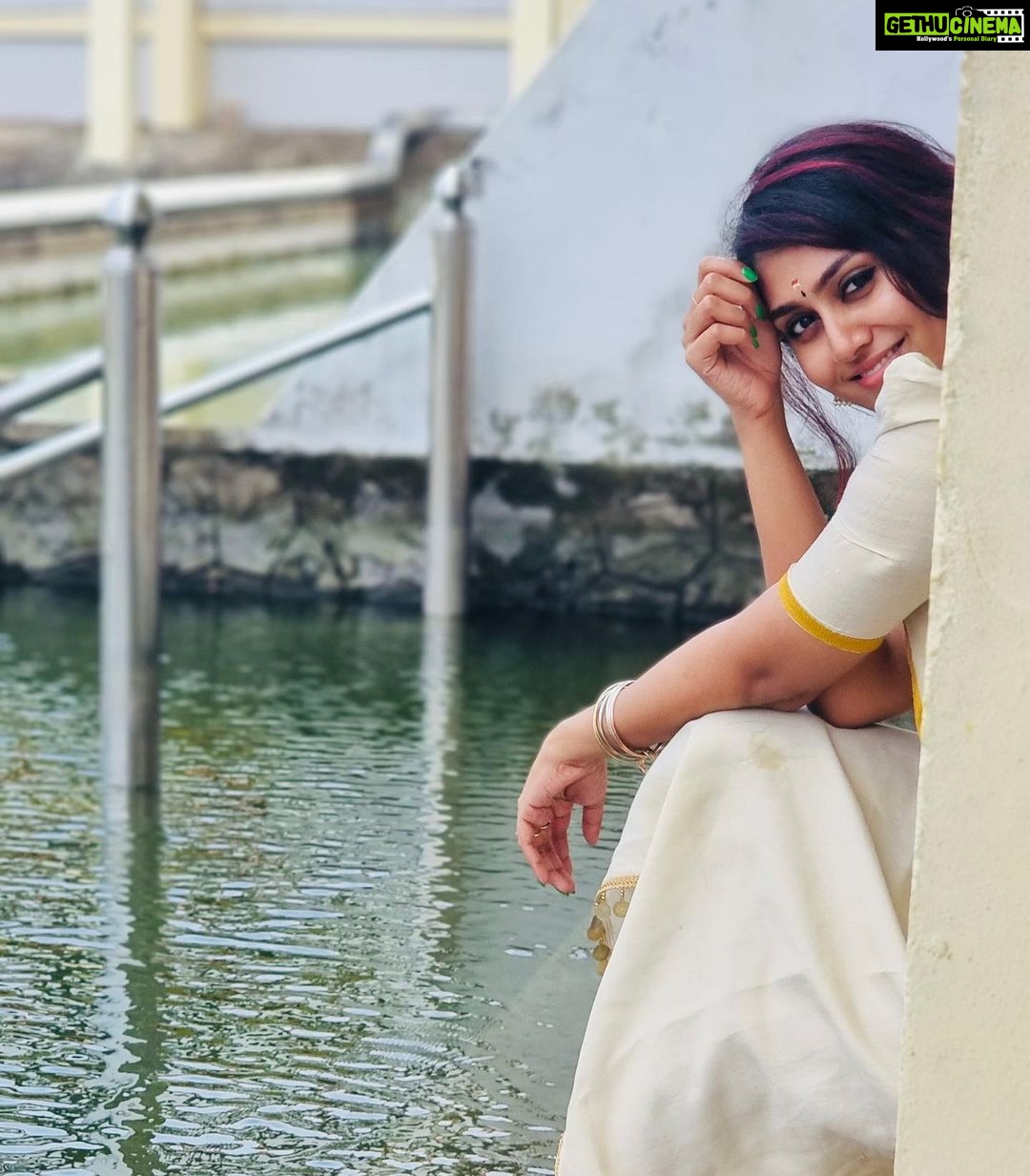 Sreethu Krishnan - 38.8K Likes - #guruvayoor
#sreethukrishnan
#krishna #love #god