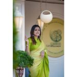Sreevidya Nair Instagram - A saree is not just an attire, it's an emotion. Thank you @arrco_iriisbyallenna for this beautiful saree 💄 @sajani_mandara_makeupartist 📷 @rajeev_clickzr