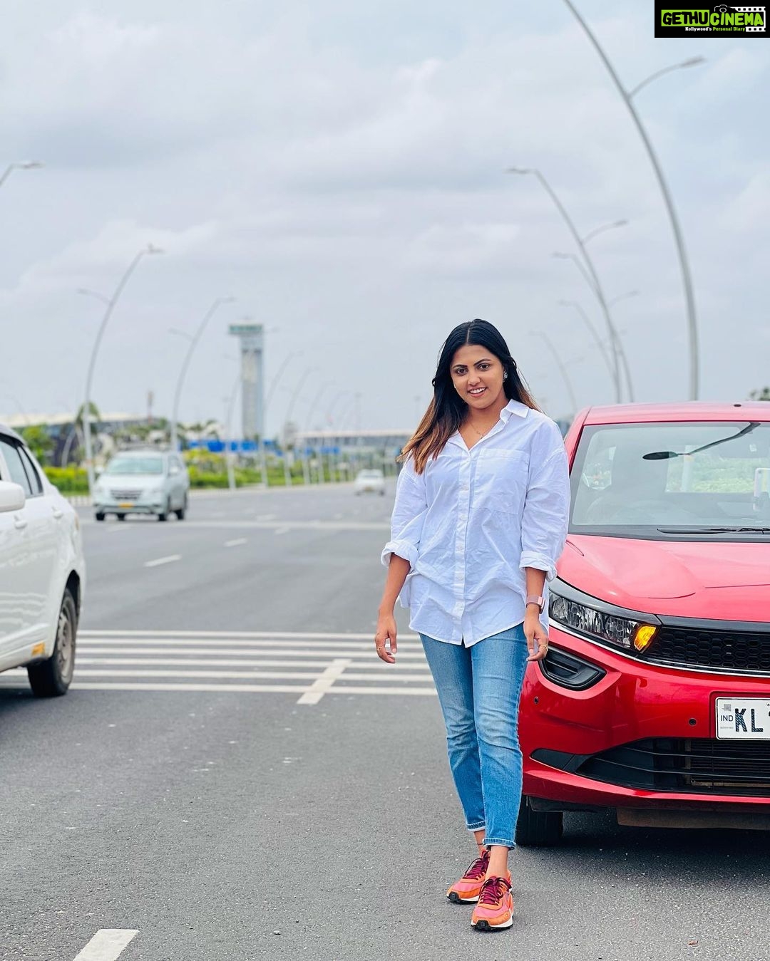 Sreevidya Nair - 50.7K Likes - Touch down in Bangalore and off to Mysore ✌️
📷 @sreekanthmkv