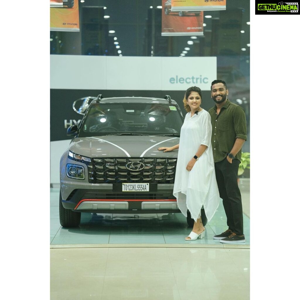 Sreevidya Nair Instagram - A shift to success mode 😎 A new addition to our family ☺️ @hyundai Venue N Line ⚡️ Thank you so much @popularhyundaicars for the extended support ♥️ Photo courtesy - @amal_photographi_ Costume - @denairaboutique Makeup - @fiama_makeupstudio Vyttila,Kochi