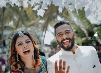 Sreevidya Nair Instagram - Engaged ❤ @sreevidya__mullachery @rahul_ramchandrann @wingsman__munavarali 📸 #eventplanner @1m_events #brideoutfit@jazaashdesignstudio #groomoutfit@kurdhishdesigns #MUA @arun_uthradam #hair @hennamakeupstudio IMAN BEACH RESORT MOGRAL