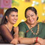 Sridevi Ashok Instagram - Happy Birthday @nalini.nair.official Amma. Kalyana Parisu till Modhalum Kaadhalum , you are the same and haven’t changed a bit . Your down to earth personality always takes you into better places . We all love you and god bless ❤️🫶🙏 .. Enjoy your day