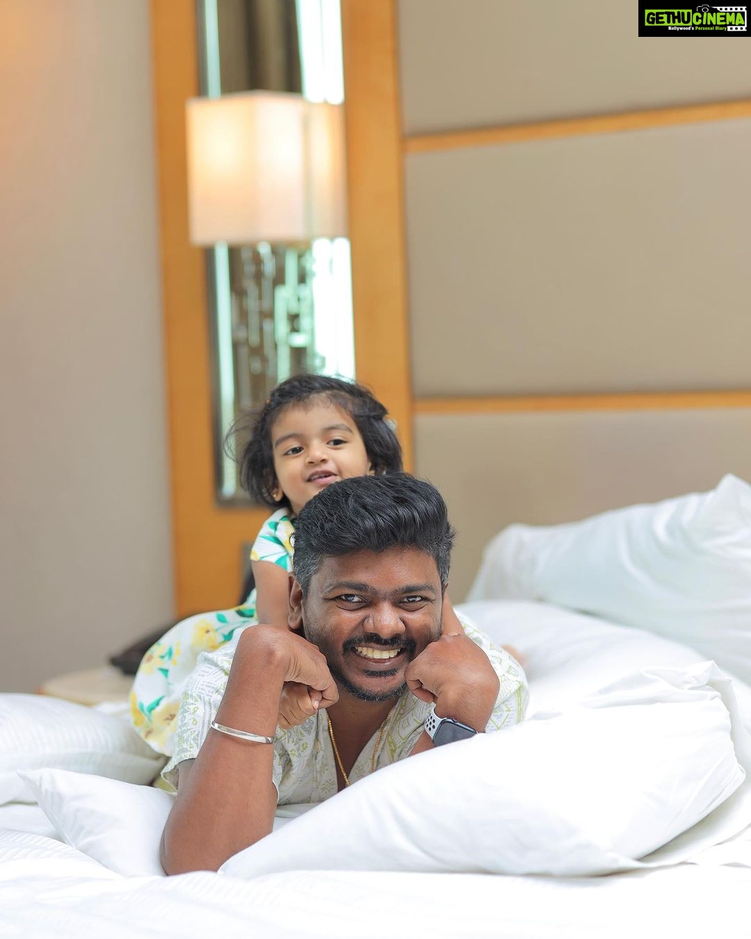 Sridevi Ashok Instagram - That’s our Sunday family time …🥰❤️ @ashok_chintala @sitara_chintala #srideviashok #familytime #familyphotography #westinchennai #couplegoals #fashionstyle #fashionblogger #fashionable #chennaiinfluencer #westin #marriottbonvoy #marriott The Westin Chennai Velachery