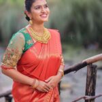 Sridevi Ashok Instagram - Very Good Morning… Have a nice week ahead. Half saree : @tweety_threads Make up - @jiyamakeupartistry Hairstyle- @mani_stylist_ Photography - @rootzstudios Location- @sppgardens #photoshoot #srideviashok #fashionlover #fashionphotography #lifestyleblogger #newclothing