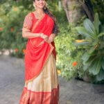 Sridevi Ashok Instagram - Very Good Morning… Have a nice week ahead. Half saree : @tweety_threads Make up - @jiyamakeupartistry Hairstyle- @mani_stylist_ Photography - @rootzstudios Location- @sppgardens #photoshoot #srideviashok #fashionlover #fashionphotography #lifestyleblogger #newclothing