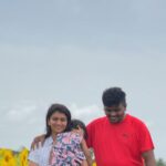 Sridevi Ashok Instagram - @ashok_chintala this is an awesome surprise 🥰🤗 We are on our way to an unknown destination and while we are travelling we found this beautiful place in Gundlupete . May be there is 1 in Tamilnadu too .. do tag and let me know were and how to go . We drove towards Hosur - Bangalore - Mysore - Gundlupet by car .. its 10hrs drive from chennai and 4 hrs drive from Hosur. Comment below if you have been to this place or know anyother sunflower plantations near by to chennai . @sitara_chintala and I are still on the way to visit our unknown destination @ashok_chintala is taking us .. will keep you updated #srideviashok #traveldestination #sunflower #gundlupet #roadtrip Gundalpet, Karnataka, India