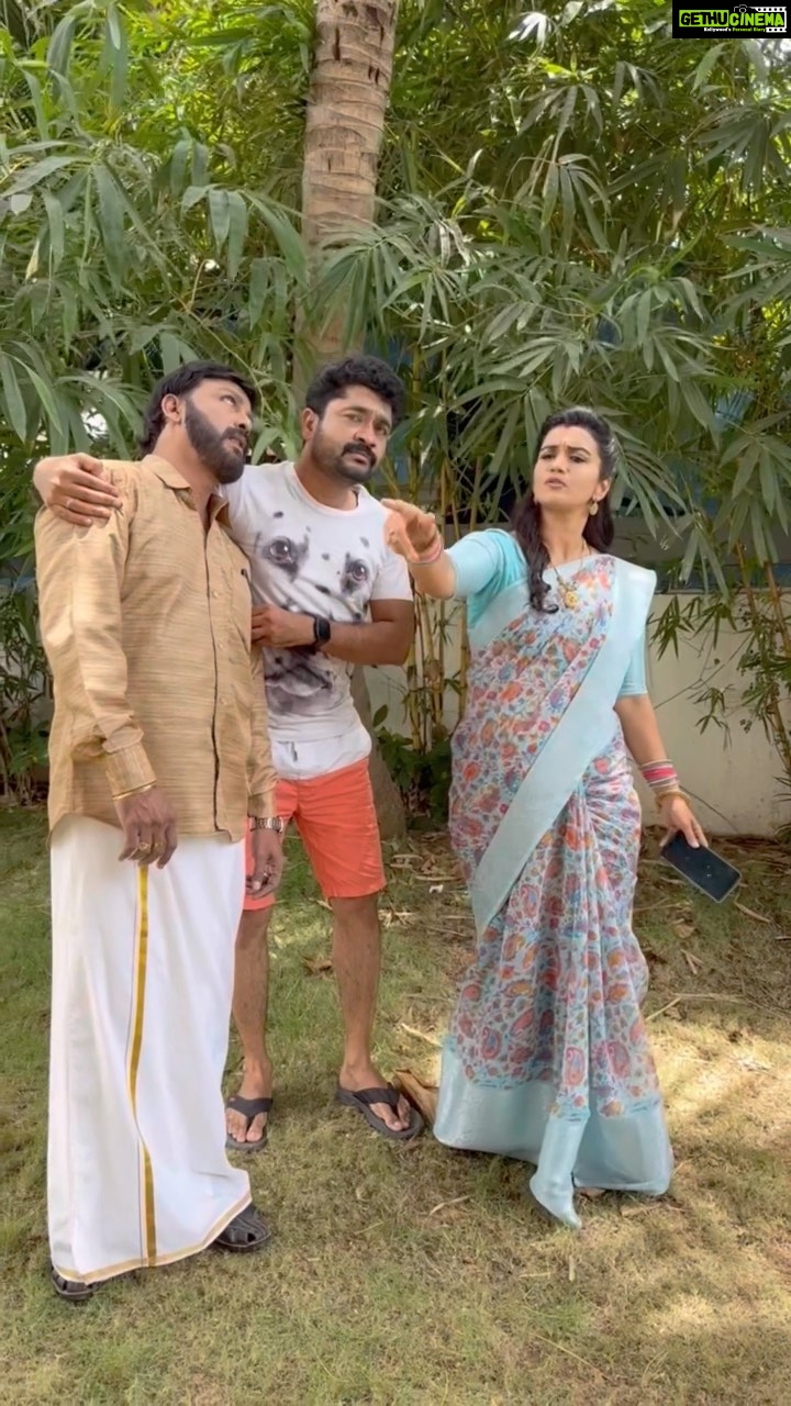 Sridevi Ashok Instagram - Fun at #Ponni sets . @actor_varun_udhai_ @actor_yuvanrajnethrun