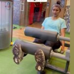 Sridevi Ashok Instagram - Watch till end😂😂😂 @ashok_chintala #srideviashok #trending #rugged #stronggirl