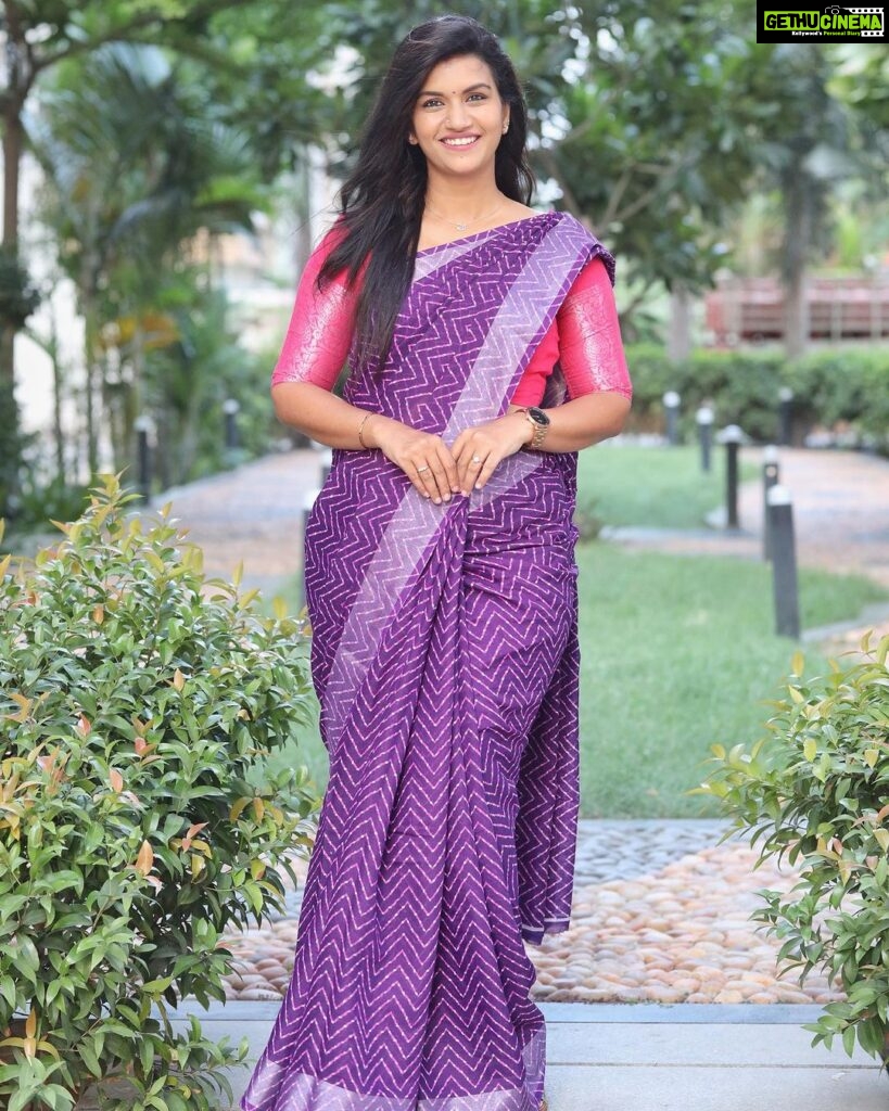 Sridevi Ashok Instagram - A woman wearing a saree for sure is a wonder woman. Saree : @spscollections2023 Checkout @spscollections2023 for exclusive collection of sarees and Kurtis. #srideviashok #sareecollection #mysareecollection Chennai, India