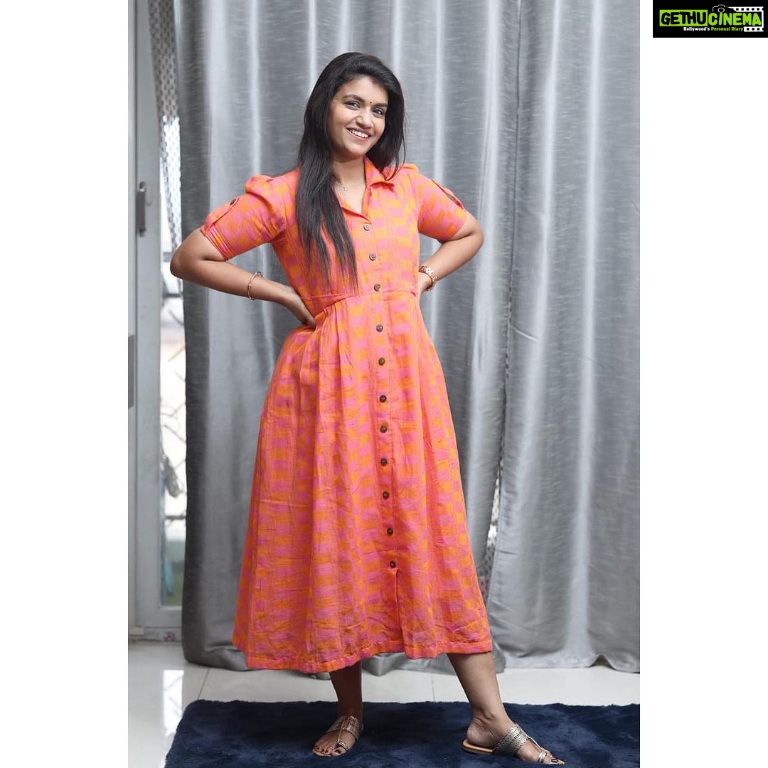 Sridevi Ashok Instagram - SUGARPOP @momzcradle Maternity Feeding shirt dress π₯° Making Mommy Fashion Fabulous & Affordable π₯° We wanna every Women to feel the comfort of fashion that embraces her and makes her feel gorgeous about herself. And we are here to do that in the best possible way for you π Feel good & fab fashion = Thottil We wanna make it fab for you always! #happymotherhoodtoyou #happymom #maternity #momfashion #womenfashion #happyvibe #pop #popart #sugarpop