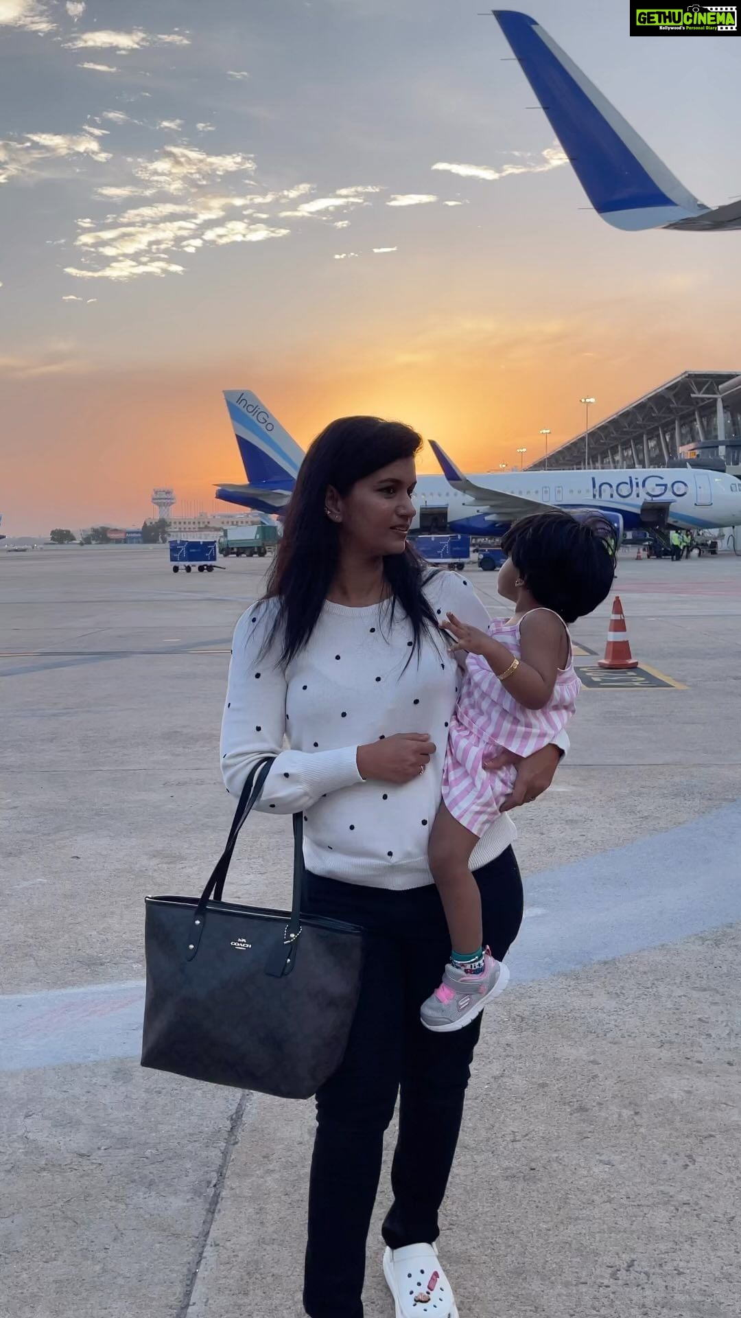 Sridevi Ashok Instagram - Happy Morning….. Vacation mode 🛫🛫