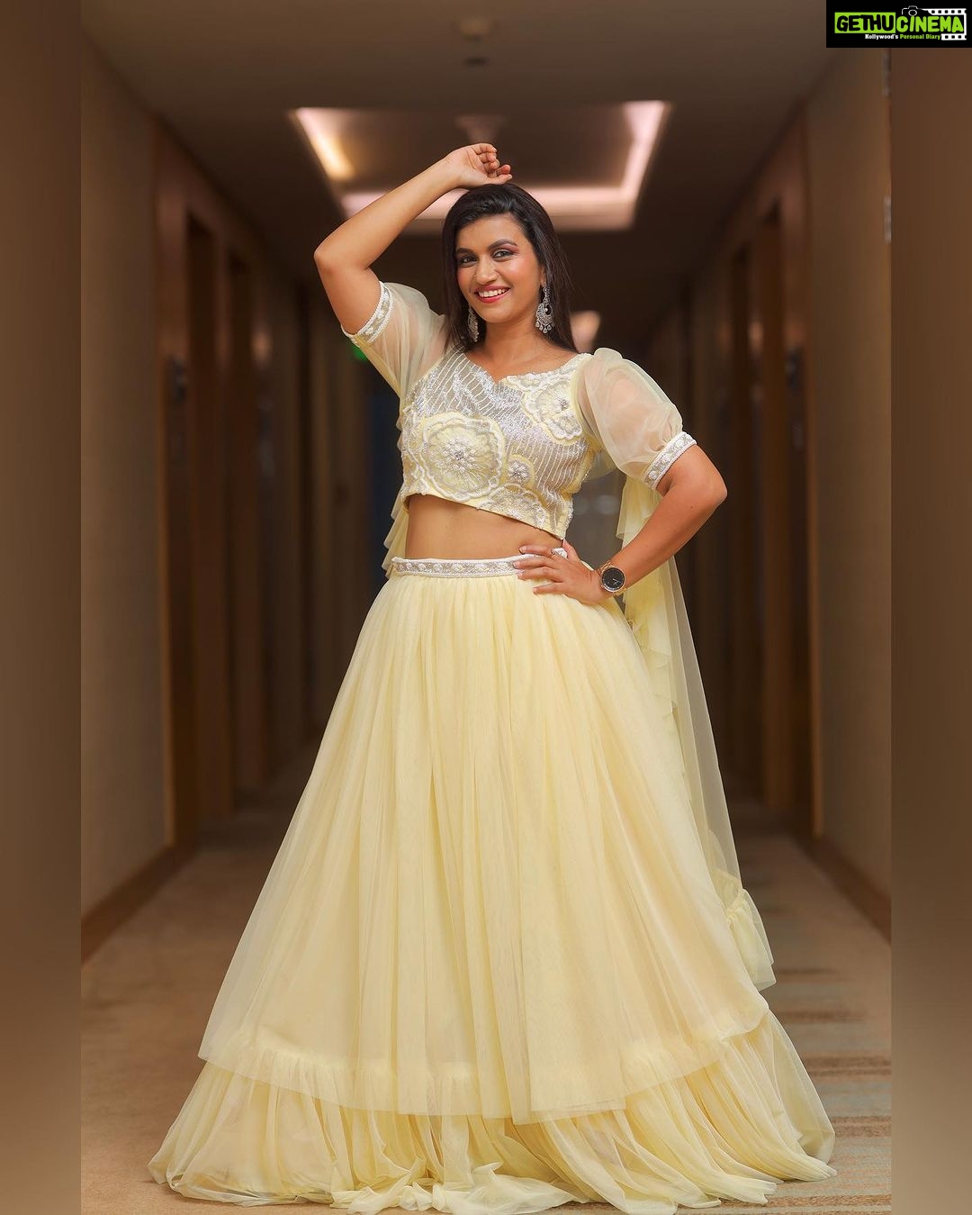 Sridevi Ashok Instagram - CONFIDENCE IS SOMETHING YOU CREATE WHEN YOU BELIEVE IN YOURSELF. Dress : @vika.label #showstopper #srideviashok #chennaiinfluencer #mommyblogger #fashionable #fashionnova The Westin Chennai Velachery