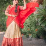 Sridevi Ashok Instagram - Very Good Morning… Have a nice week ahead. Half saree : @tweety_threads Make up - @jiyamakeupartistry Hairstyle- @mani_stylist_ Photography - @rootzstudios Location- @sppgardens #photoshoot #srideviashok #fashionlover #fashionphotography #lifestyleblogger #newclothing