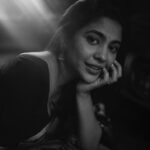 Srinda Instagram - 🖤 📸 @parvathy.prasad_ 💄 @unnips