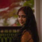 Srinda Instagram - Saree @medha.in Hmua by @unnips shot by @parvathy.prasad_ Location @azora.hotels