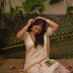 Srinda Instagram - ഓണം പൊന്നോണം ✨♥️ Jewellers @kalyanjewellers_official 📸 @parvathy.prasad_ HairMakeup @amal_ajithkumar