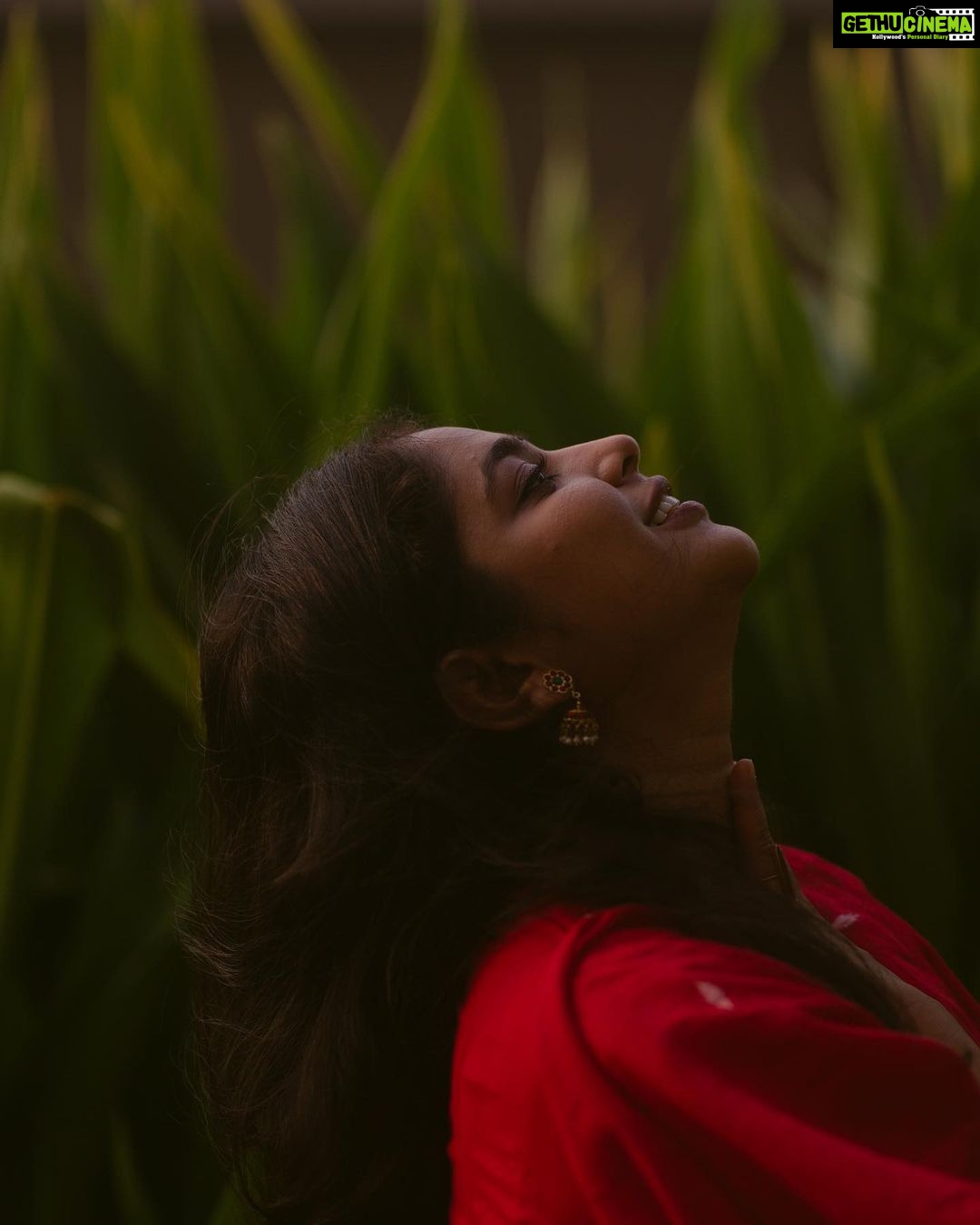 Srinda Instagram - Sunsets w @aishwaryashok @zara___makeover 🍃♥️