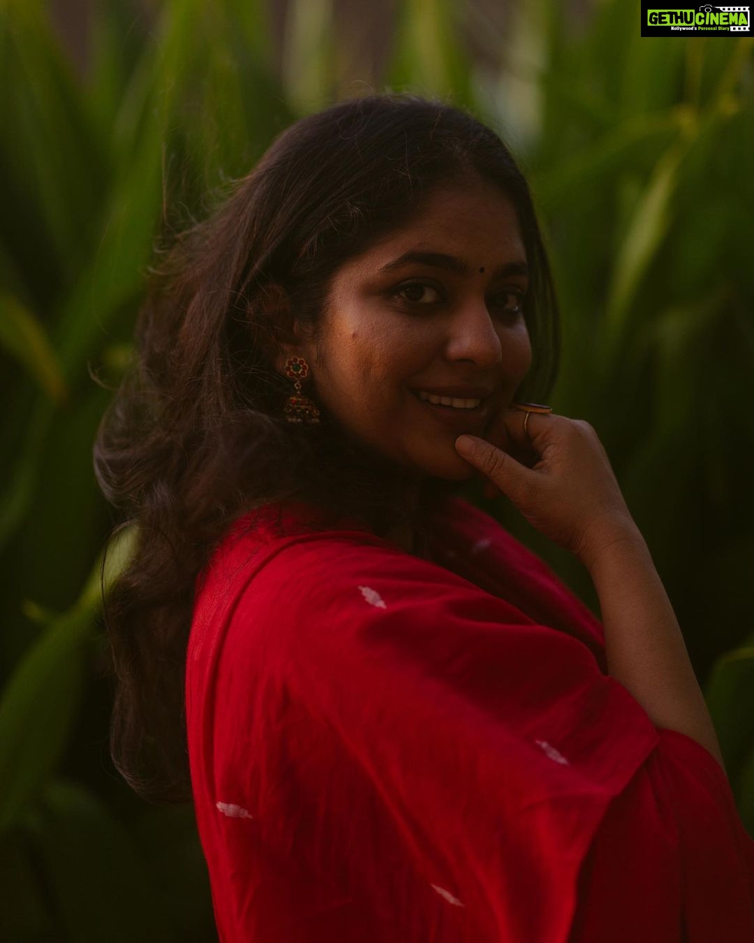 Srinda Instagram - Sunsets w @aishwaryashok @zara___makeover 🍃♥️
